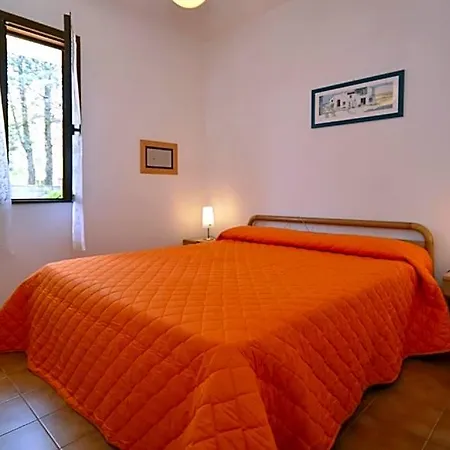 Hotel With A Wooden Design 600m From The Bibione